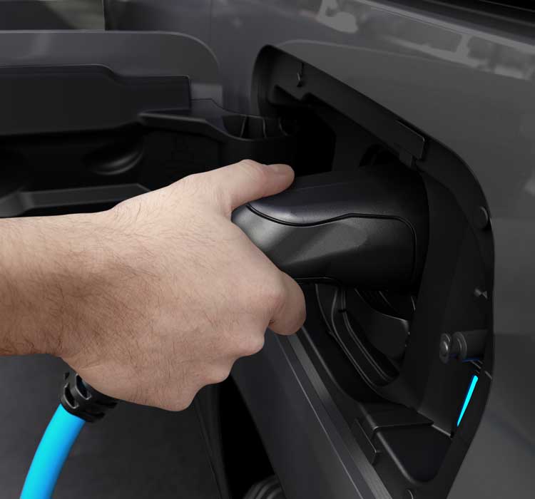 New PEUGEOT e-Partner van 100% electric charge recharge