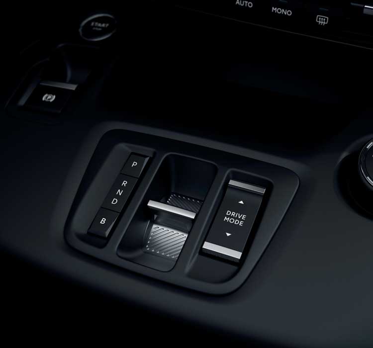 PEUGEOT e-Partner van - “e-Toggle” gearbox control, selector for the three driving modes, activation of “BRAKE” mode