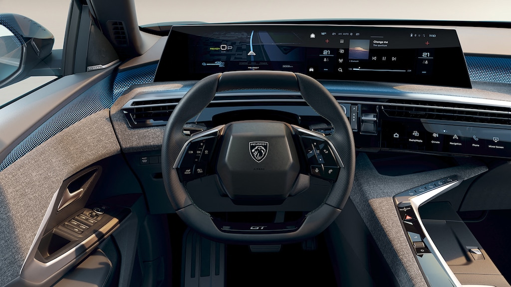 Panoramic i-Cockpit: a spectacular design!
