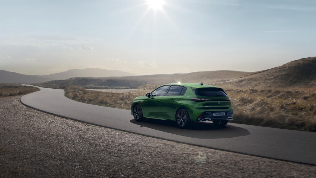 New PEUGEOT 308 HYBRID – plug-in hybrid