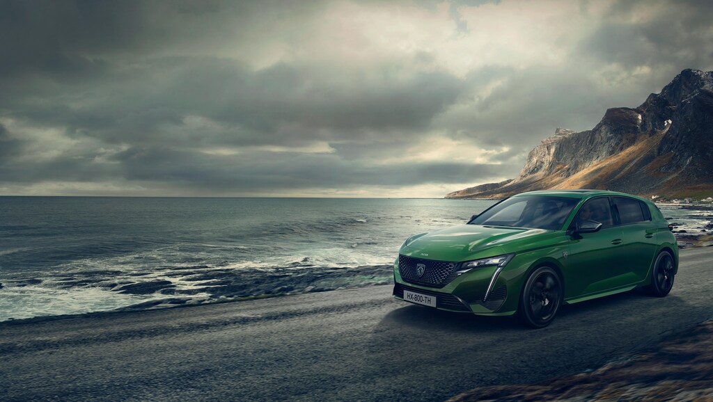 New PEUGEOT 308 - PureTech petrol engine